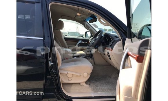 Buy Import Toyota Land Cruiser Black Car in Import - Dubai in Enga Buy Import Toyota Land Cruiser Black Car in Import - Dubai in Enga