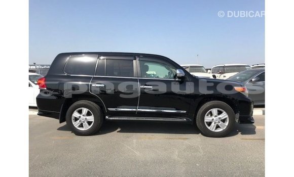 Buy Import Toyota Land Cruiser Black Car in Import - Dubai in Enga Buy Import Toyota Land Cruiser Black Car in Import - Dubai in Enga