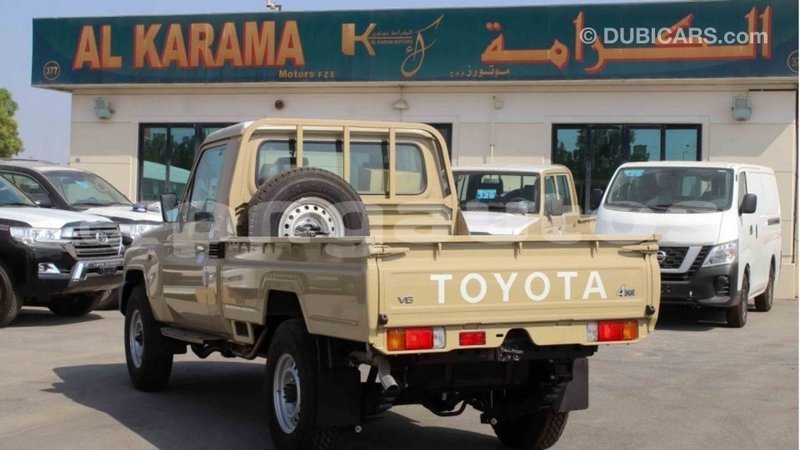 Big with watermark toyota land cruiser enga import dubai 4913