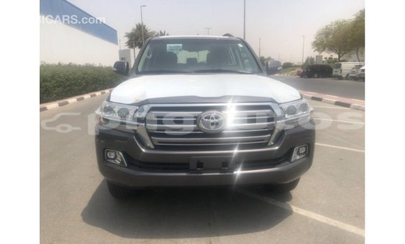 Buy Import Toyota Land Cruiser Other Car in Import - Dubai in Enga Buy Import Toyota Land Cruiser Other Car in Import - Dubai in Enga