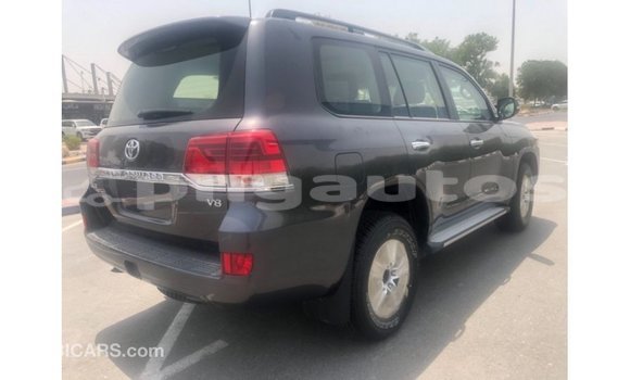 Buy Import Toyota Land Cruiser Other Car in Import - Dubai in Enga Buy Import Toyota Land Cruiser Other Car in Import - Dubai in Enga