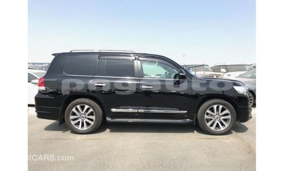 Buy Import Toyota Land Cruiser Black Car in Import - Dubai in Enga Buy Import Toyota Land Cruiser Black Car in Import - Dubai in Enga
