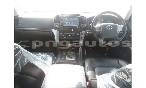 Buy Import Toyota Land Cruiser Black Car in Import - Dubai in Enga Buy Import Toyota Land Cruiser Black Car in Import - Dubai in Enga