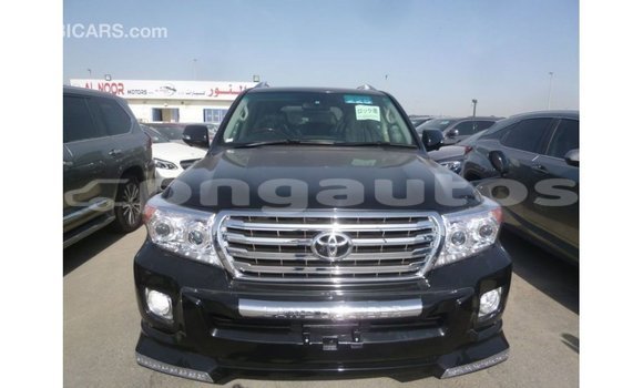 Buy Import Toyota Land Cruiser Black Car in Import - Dubai in Enga Buy Import Toyota Land Cruiser Black Car in Import - Dubai in Enga