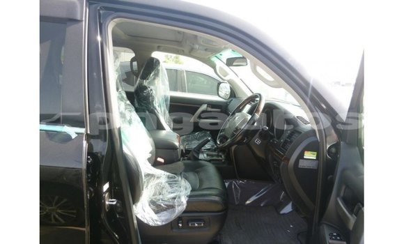 Buy Import Toyota Land Cruiser Black Car in Import - Dubai in Enga Buy Import Toyota Land Cruiser Black Car in Import - Dubai in Enga
