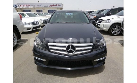 Buy Import Mercedes-Benz 190 Black Car in Import - Dubai in Enga Buy Import Mercedes-Benz 190 Black Car in Import - Dubai in Enga