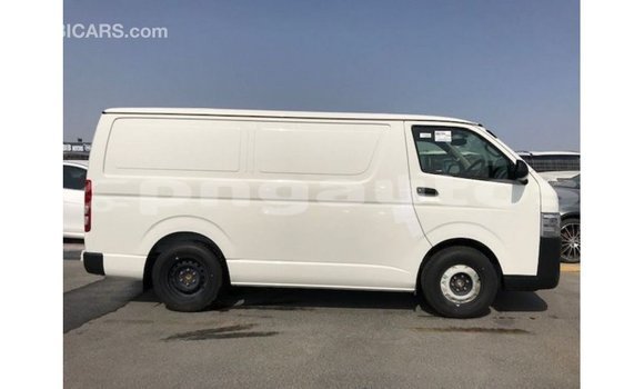 Buy Import Toyota Hiace White Car in Import - Dubai in Enga Buy Import Toyota Hiace White Car in Import - Dubai in Enga