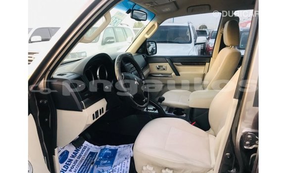 Buy Import Mitsubishi Pajero Brown Car in Import - Dubai in Enga Buy Import Mitsubishi Pajero Brown Car in Import - Dubai in Enga