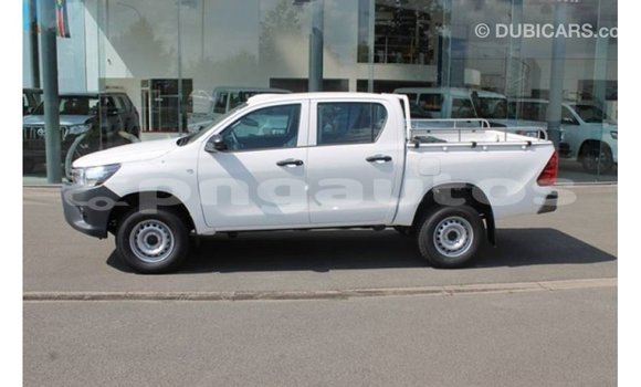Buy Import Toyota Hilux White Car in Import - Dubai in Enga Buy Import Toyota Hilux White Car in Import - Dubai in Enga