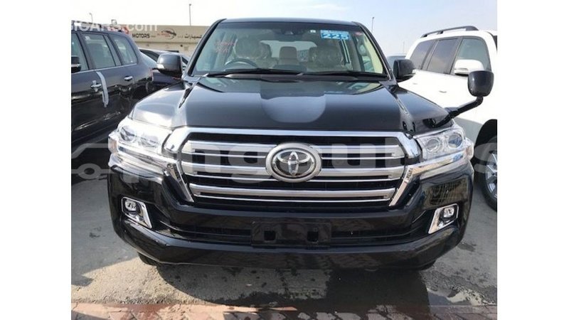 Big with watermark toyota land cruiser enga import dubai 4948