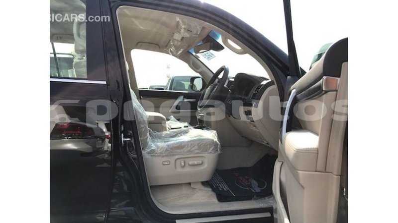 Big with watermark toyota land cruiser enga import dubai 4948
