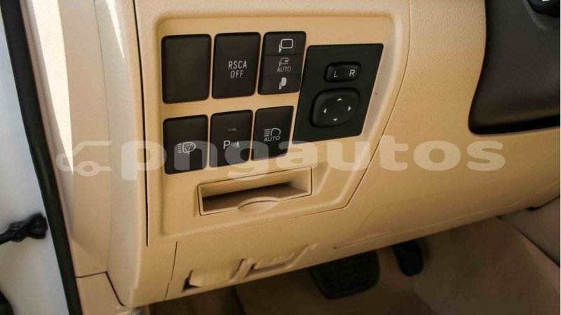 Big with watermark toyota land cruiser enga import dubai 4954