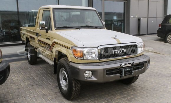 Buy Import Toyota Land Cruiser Beige Car in Import - Dubai in Enga Buy Import Toyota Land Cruiser Beige Car in Import - Dubai in Enga