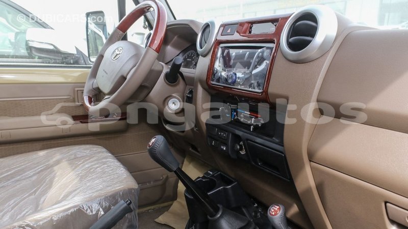 Big with watermark toyota land cruiser enga import dubai 4958