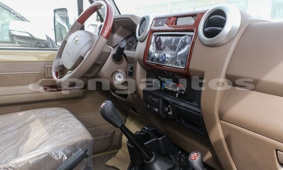 Buy Import Toyota Land Cruiser Beige Car in Import - Dubai in Enga Buy Import Toyota Land Cruiser Beige Car in Import - Dubai in Enga
