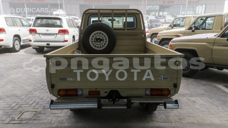 Big with watermark toyota land cruiser enga import dubai 4958