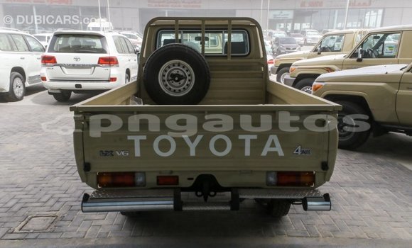 Buy Import Toyota Land Cruiser Beige Car in Import - Dubai in Enga Buy Import Toyota Land Cruiser Beige Car in Import - Dubai in Enga