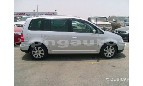 Buy Import Volkswagen Touran Other Car in Import - Dubai in Enga Buy Import Volkswagen Touran Other Car in Import - Dubai in Enga