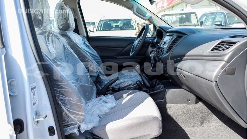 Big with watermark mitsubishi l200 enga import dubai 4965