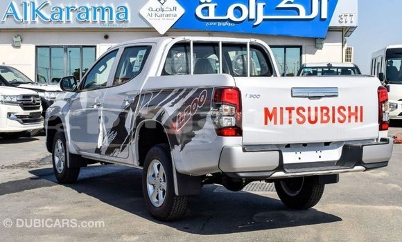 Acheter Import Voiture Mitsubishi L200 Blanc à Import - Dubai, Enga Acheter Import Voiture Mitsubishi L200 Blanc à Import - Dubai, Enga