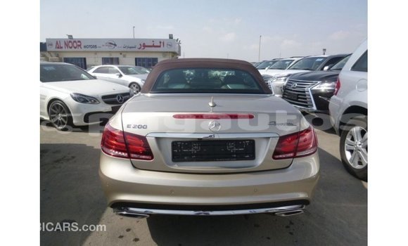 Buy Import Mercedes-Benz 200 Other Car in Import - Dubai in Enga Buy Import Mercedes-Benz 200 Other Car in Import - Dubai in Enga