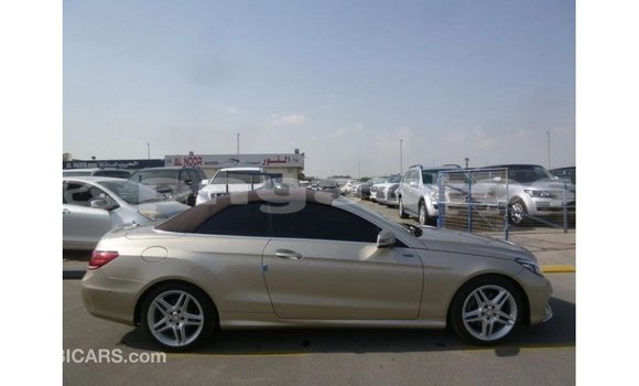 Buy Import Mercedes-Benz 200 Other Car in Import - Dubai in Enga Buy Import Mercedes-Benz 200 Other Car in Import - Dubai in Enga