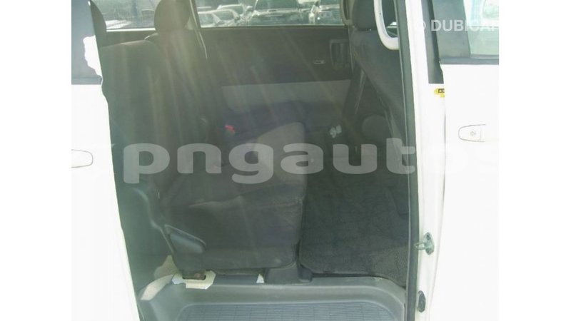 Big with watermark toyota noah enga import dubai 4967
