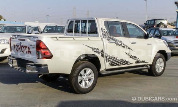 Buy Import Toyota Hilux White Car in Import - Dubai in Enga Buy Import Toyota Hilux White Car in Import - Dubai in Enga