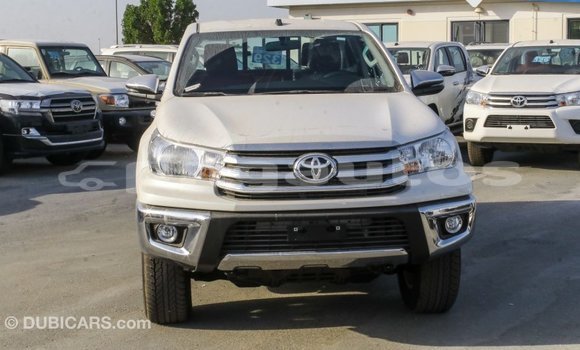 Buy Import Toyota Hilux White Car in Import - Dubai in Enga Buy Import Toyota Hilux White Car in Import - Dubai in Enga