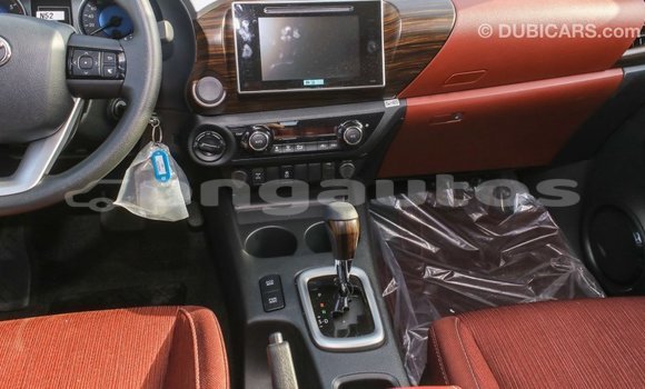 Buy Import Toyota Hilux White Car in Import - Dubai in Enga Buy Import Toyota Hilux White Car in Import - Dubai in Enga