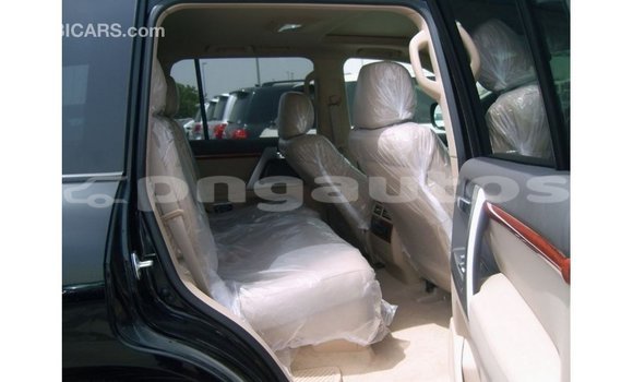 Buy Import Toyota Land Cruiser Black Car in Import - Dubai in Enga Buy Import Toyota Land Cruiser Black Car in Import - Dubai in Enga