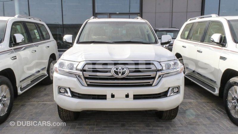 Big with watermark toyota land cruiser enga import dubai 4982