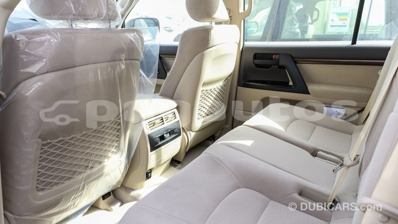 Big with watermark toyota land cruiser enga import dubai 4982