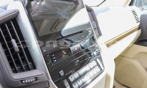 Buy Import Toyota Land Cruiser White Car in Import - Dubai in Enga Buy Import Toyota Land Cruiser White Car in Import - Dubai in Enga