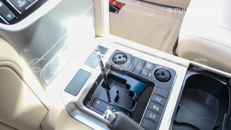 Big with watermark toyota land cruiser enga import dubai 4982