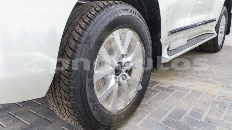 Big with watermark toyota land cruiser enga import dubai 4982