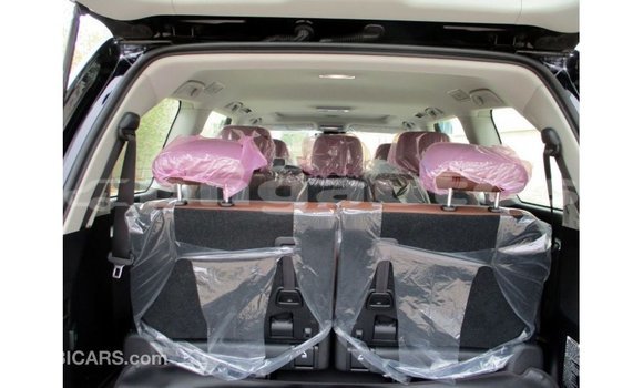 Buy Import Toyota Land Cruiser Black Car in Import - Dubai in Enga Buy Import Toyota Land Cruiser Black Car in Import - Dubai in Enga