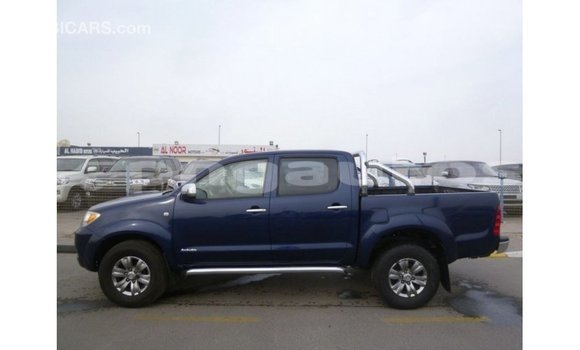 Buy Import Toyota Hilux Blue Car in Import - Dubai in Enga Buy Import Toyota Hilux Blue Car in Import - Dubai in Enga