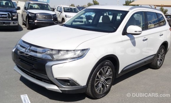 Buy Import Mitsubishi Outlander White Car in Import - Dubai in Enga Buy Import Mitsubishi Outlander White Car in Import - Dubai in Enga
