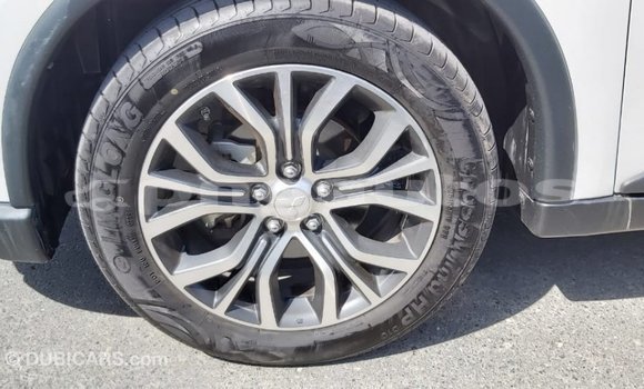 Buy Import Mitsubishi Outlander White Car in Import - Dubai in Enga Buy Import Mitsubishi Outlander White Car in Import - Dubai in Enga