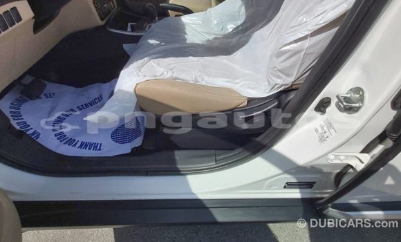 Buy Import Mitsubishi Outlander White Car in Import - Dubai in Enga Buy Import Mitsubishi Outlander White Car in Import - Dubai in Enga