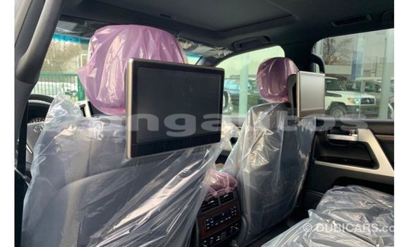 Buy Import Toyota Land Cruiser Other Car in Import - Dubai in Enga Buy Import Toyota Land Cruiser Other Car in Import - Dubai in Enga