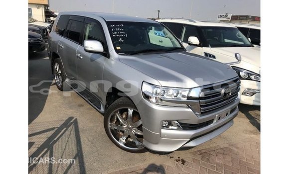 Buy Import Toyota Land Cruiser Other Car in Import - Dubai in Enga Buy Import Toyota Land Cruiser Other Car in Import - Dubai in Enga