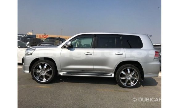 Buy Import Toyota Land Cruiser Other Car in Import - Dubai in Enga Buy Import Toyota Land Cruiser Other Car in Import - Dubai in Enga