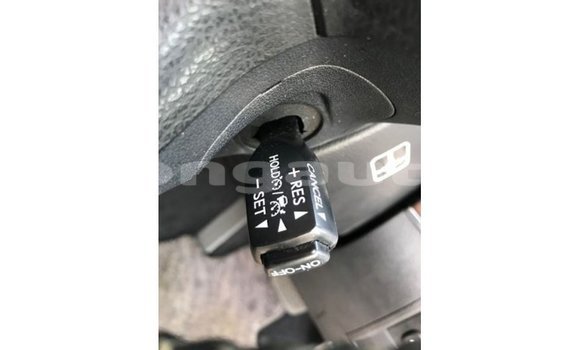 Buy Import Toyota Land Cruiser Other Car in Import - Dubai in Enga Buy Import Toyota Land Cruiser Other Car in Import - Dubai in Enga