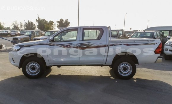 Buy Import Toyota Hilux White Car in Import - Dubai in Enga Buy Import Toyota Hilux White Car in Import - Dubai in Enga