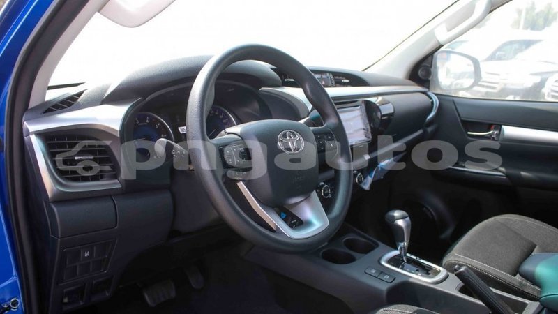 Big with watermark toyota hilux enga import dubai 5004