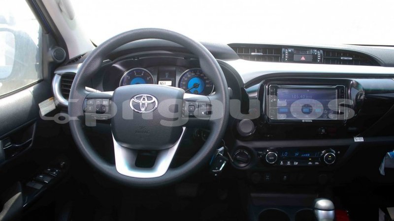 Big with watermark toyota hilux enga import dubai 5004