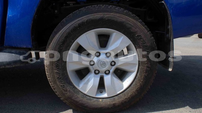 Big with watermark toyota hilux enga import dubai 5004