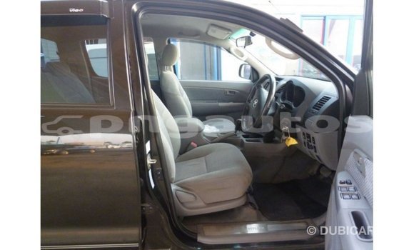 Buy Import Toyota Hilux Black Car in Import - Dubai in Enga Buy Import Toyota Hilux Black Car in Import - Dubai in Enga